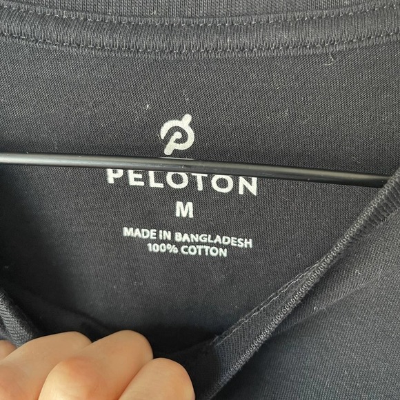 Peloton Women's Black Century 100 miles Tee Size Medium M - Picture 4 of 5